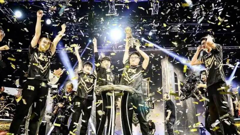 英雄联盟S16淘汰赛对阵怎么产生?抽签规则与晋级路径解析